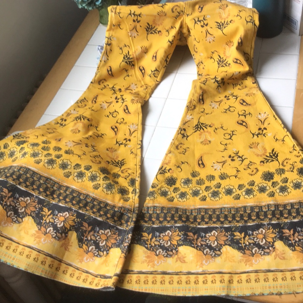 Free People Just Float in Flare Jeans Yellow 26 25 - Picture 10 of 16